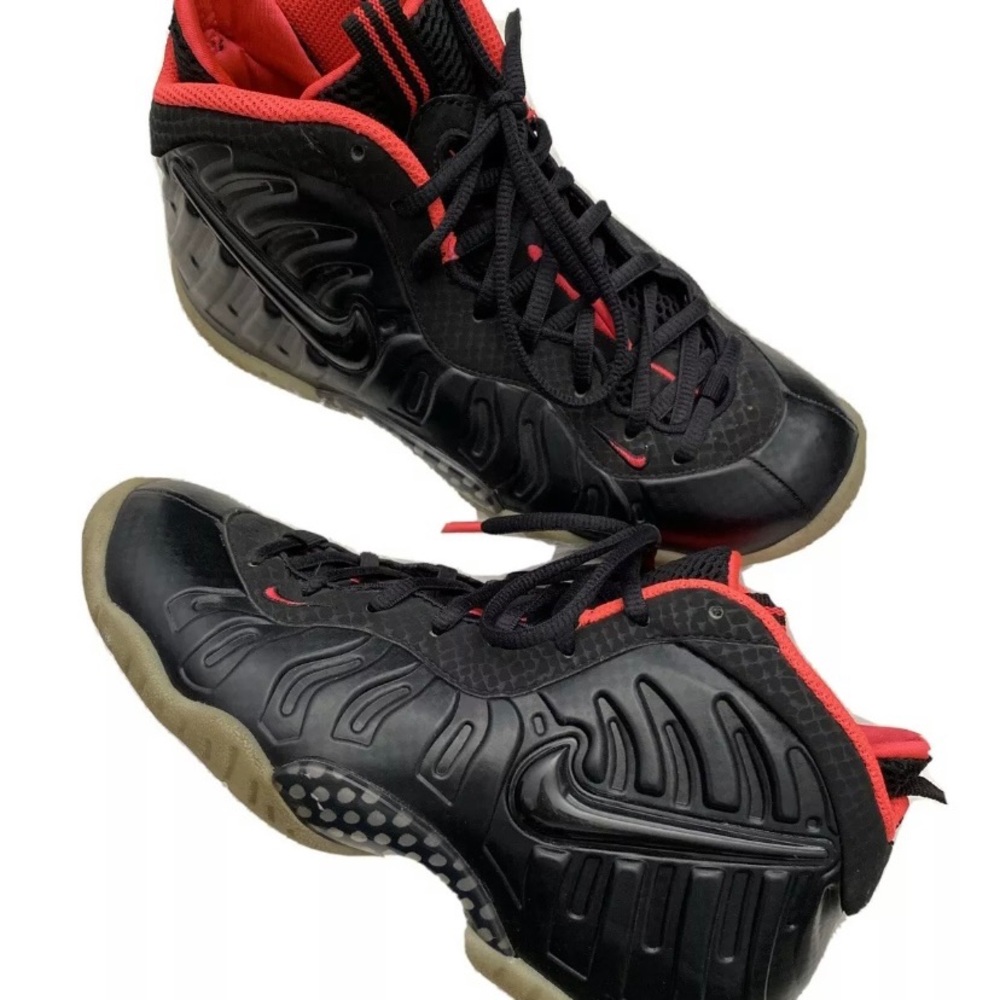 Women’s yeezy foamposites
